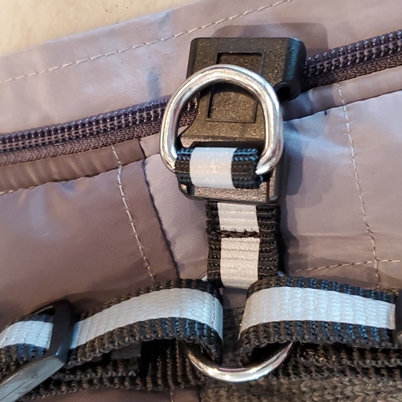 XS great dog jacket with leash hardware - Picture 14 of 14